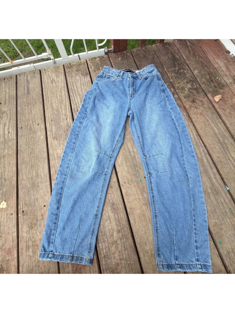 BCBGeneration Womens Barrel Leg Jeans Blue Denim Size 0/24 Made In Bangladesh